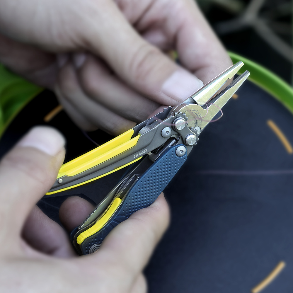 SOG 5 في 1 أداة متعددة الاستخد - مراجعة Edc Carry Pliers وسعره